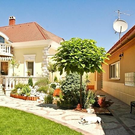 Gombos Apartman Apartment Hajduszoboszlo Luaran gambar