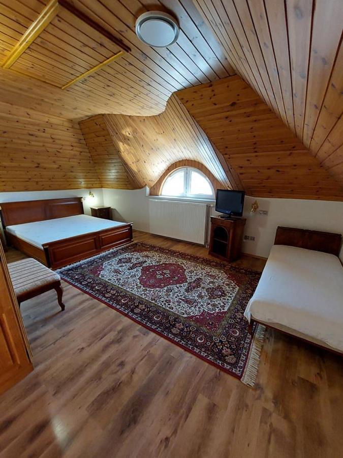 Gombos Apartman Apartment Hajduszoboszlo Luaran gambar