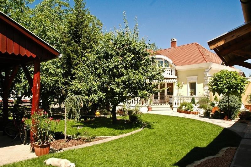 Gombos Apartman Apartment Hajduszoboszlo Luaran gambar