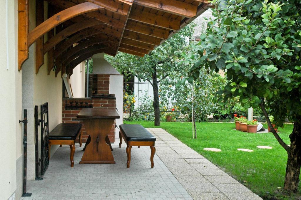 Gombos Apartman Apartment Hajduszoboszlo Luaran gambar